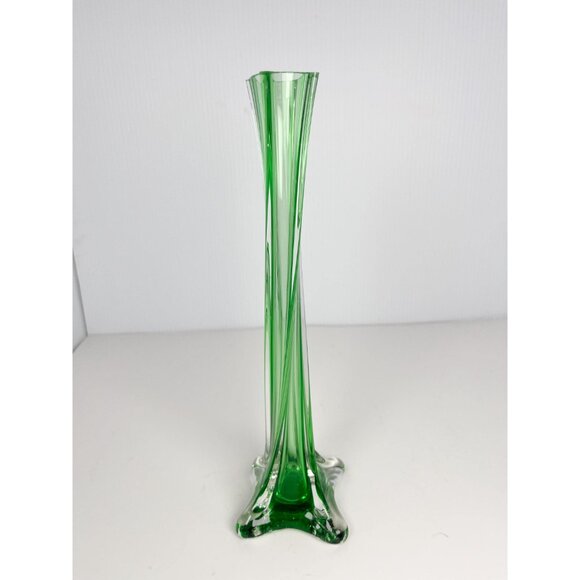 Vintage MCM emerald green art glass bud vase - twisted glass, footed - Picture 3 of 9